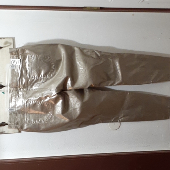 Pants - Picture 4 of 4